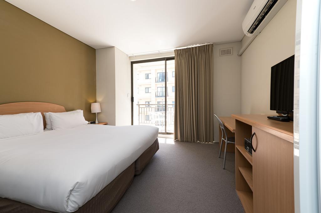 All Suites פרת'' מראה חיצוני תמונה